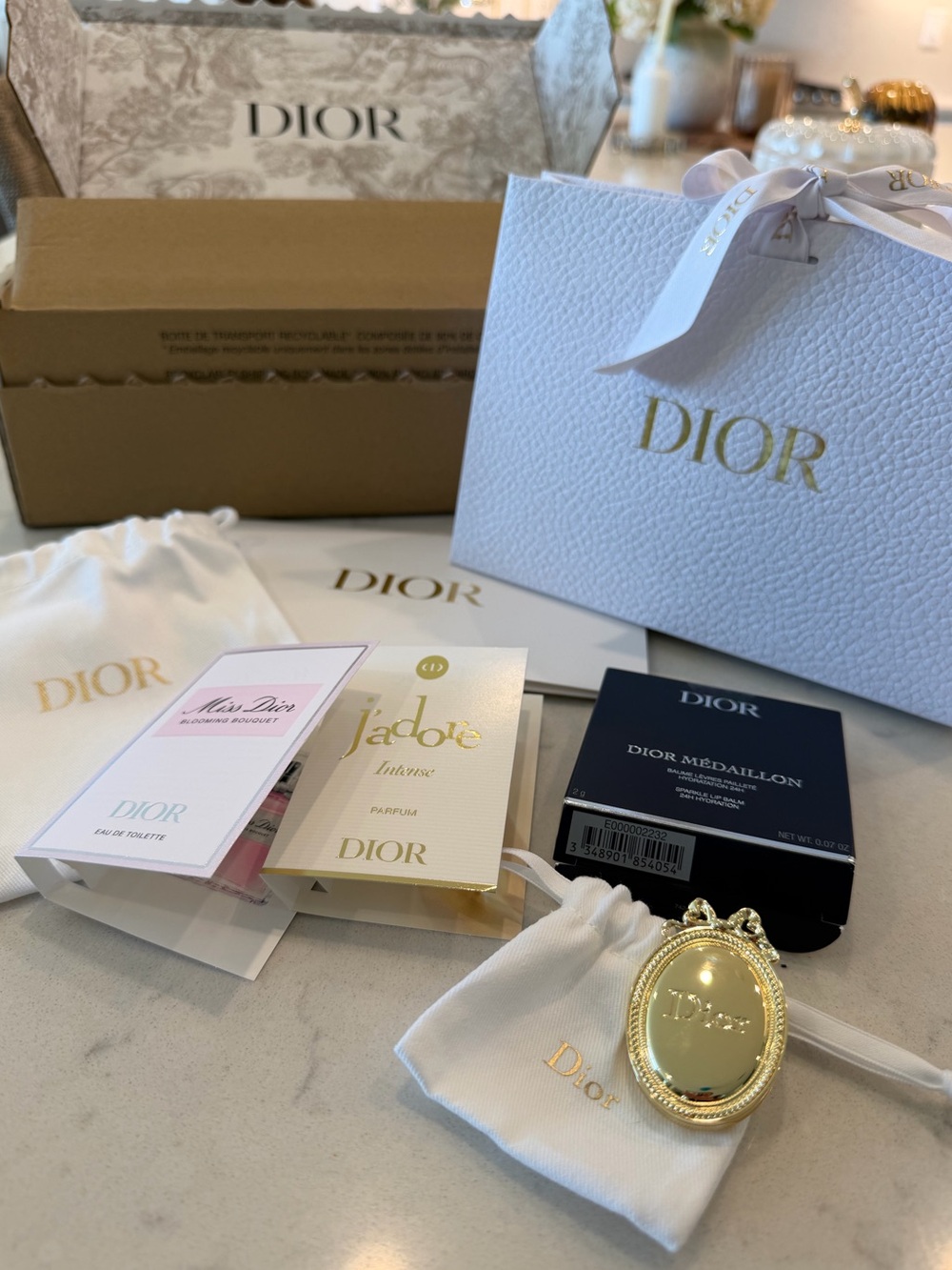 Dior Médaillon – Holiday Gift 2026 Edition - Picture 3 of 10